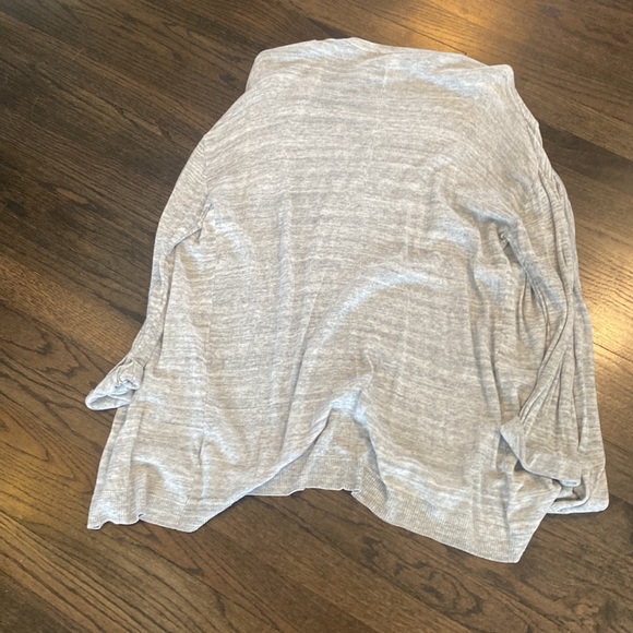 H&M Gray Heathered Cardigan Small S EUC Lightweight - Picture 7 of 7